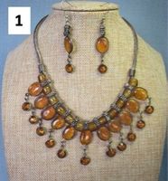 Orientalische Kette mit Ohrringen aus Glas - Preis pro Set