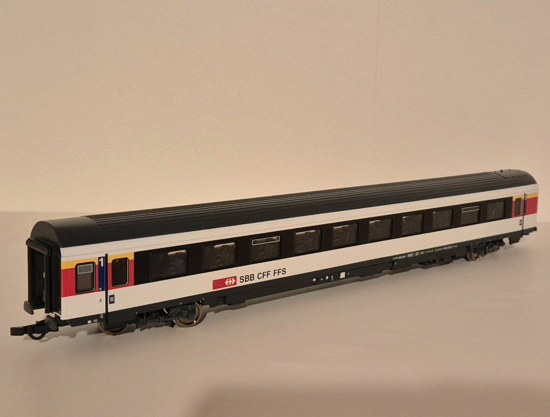 Roco Modellini di ferrovie: Roco SBB EW IV 1. Klasse – Nuovo (secondo la descrizione) da Wittenwil venduto da ced_q8j7 2