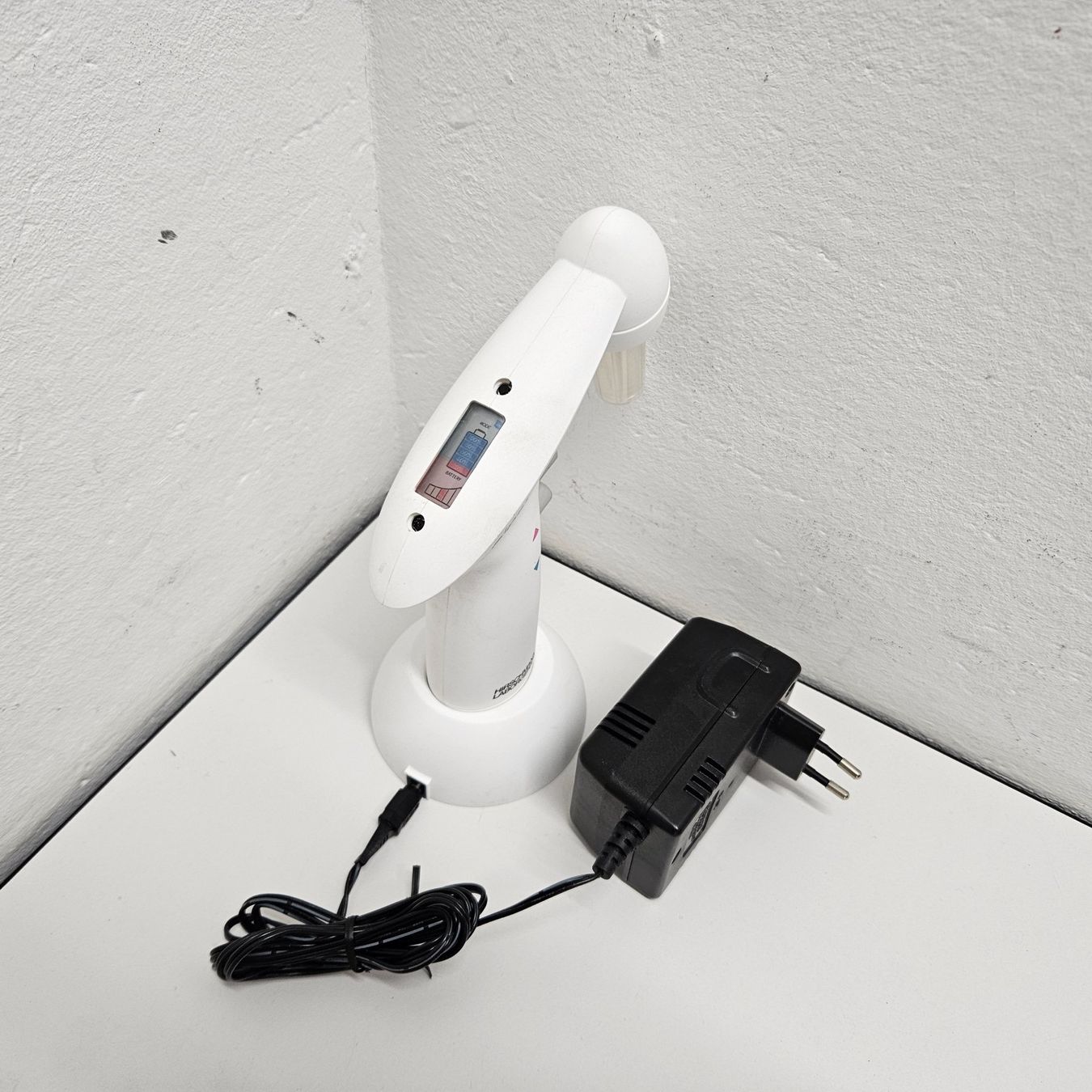 Accessori da laboratorio: Hirschmann Pipetus – Usato da Niederdorf venduto da LeptonAG_Labor 1