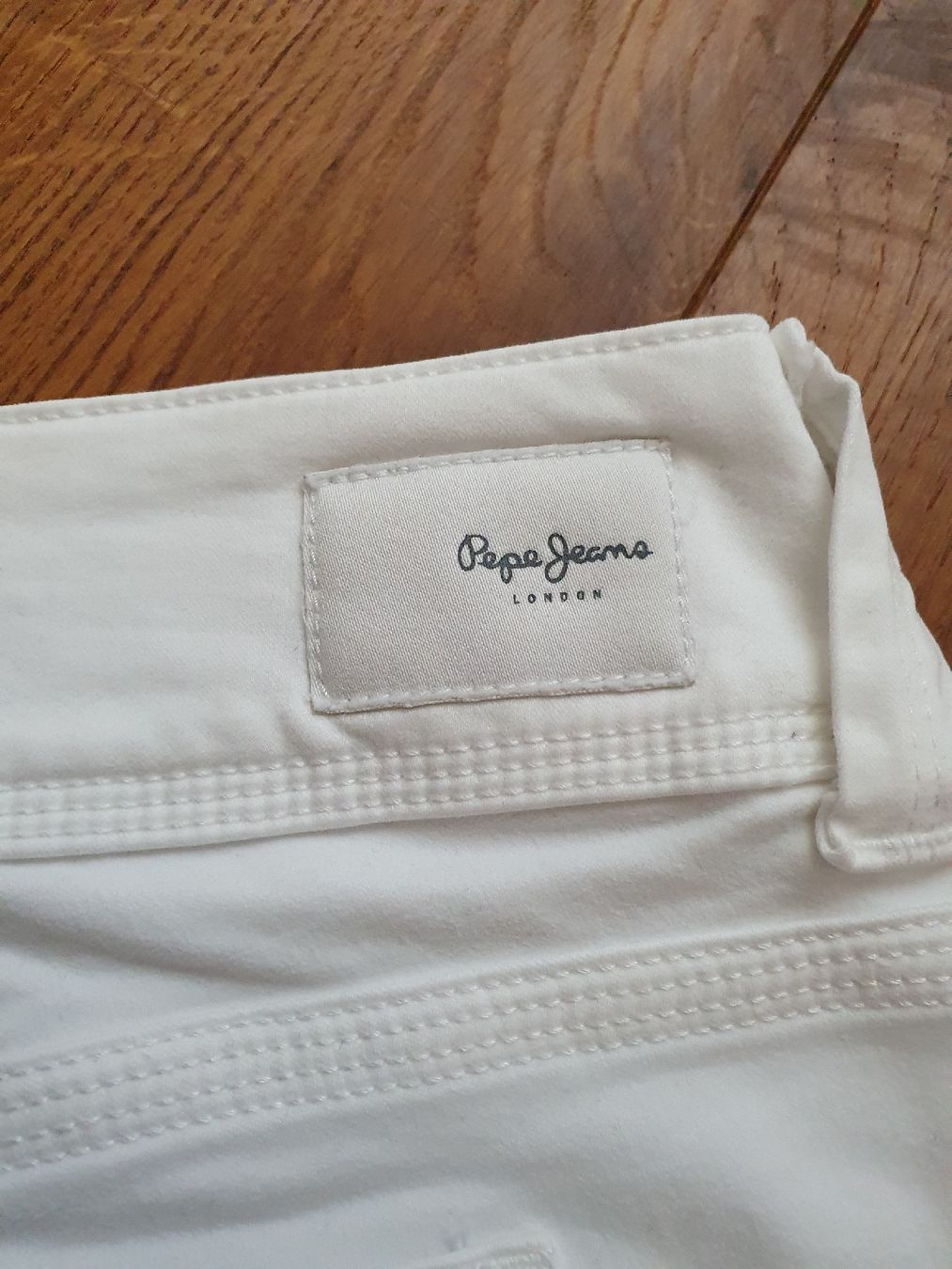 Pepe Jeans Jeans: Mega coole Damen Shorts Pepe Jeans – Nuovo (secondo la descrizione) da Fischingen venduto da nad_fxf2 2