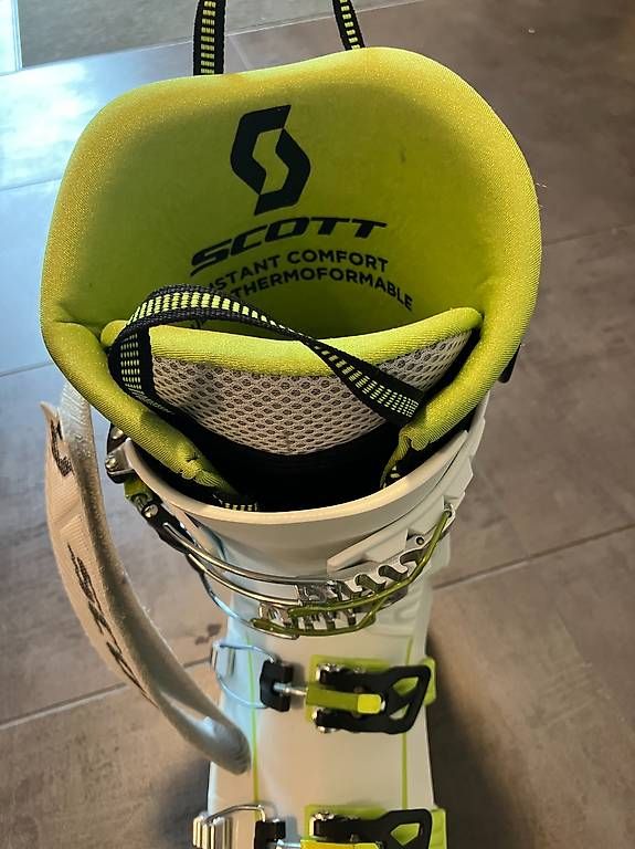 Scarpe da uomo: Skitourenschuhe Scott Celeste, Grösse 41/26.5 – Usato da Romont BE venduto da chrinou 2