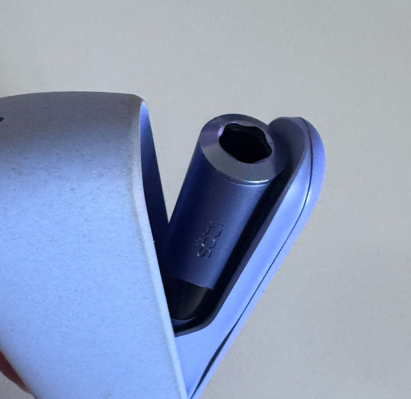 Iqos Altri Prodotti per fumatori: IQOS ILUMA i Kit, Charger & Holder – Usato da Bassersdorf venduto da Akasya 3