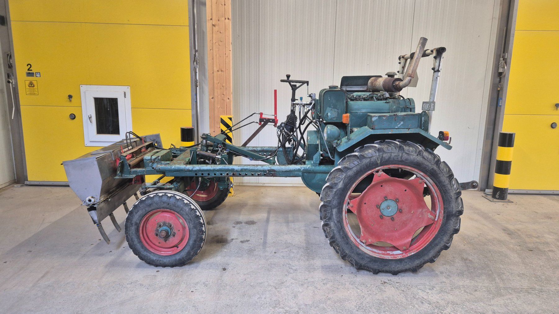 Trattori: Geräteträger/Hacktraktor Schneider GT40 – Usato da Oberwil BL venduto da adr_z5q6 1