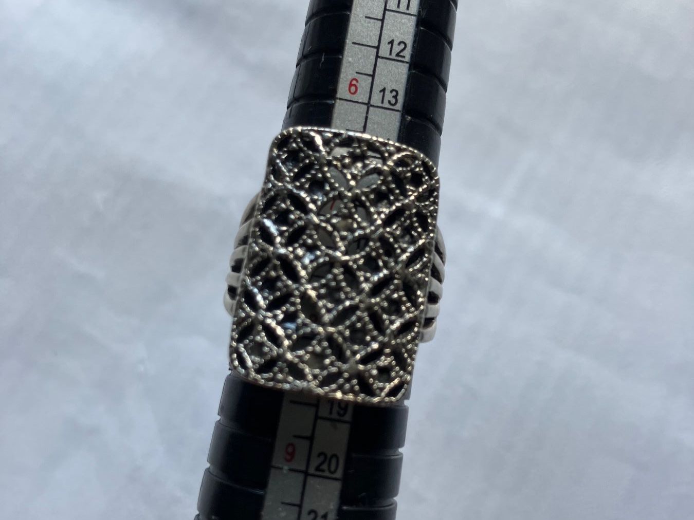 Anelli: Bague en argent 925  8,35g taille 56 – Usato da Peseux venduto da Chimon59 5