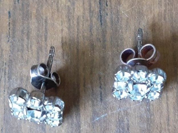 Orecchini pendenti & Orecchini a lobo: Ohrstecker 1950er Strass Blüten – Usato da Mörschwil venduto da wunderkiste44 6