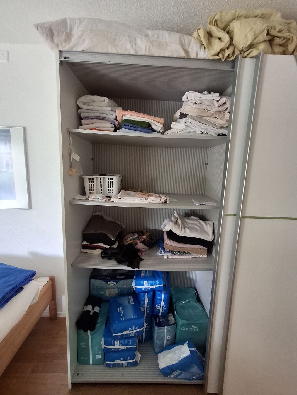 Ikea Armadi: Schrank mit Schiebetüren  – Usato da Bäriswil BE venduto da vonys 1
