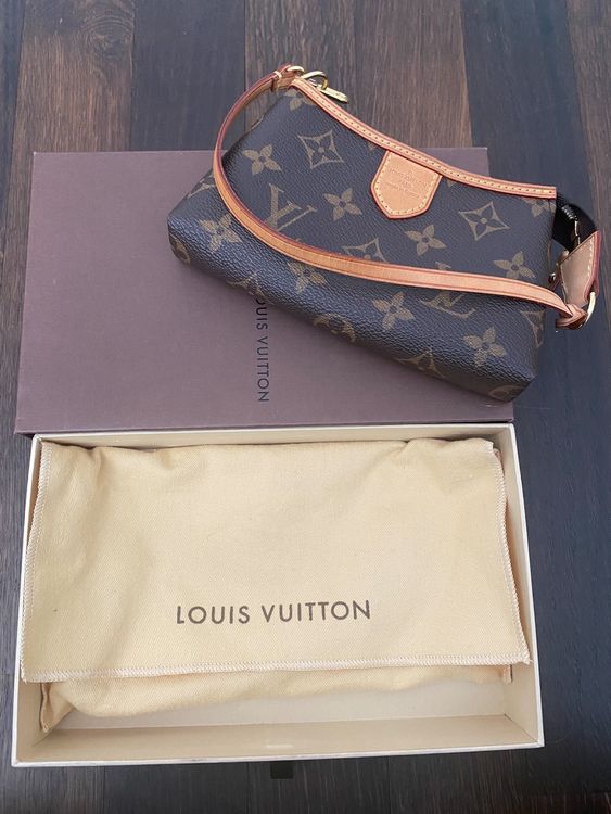 Louis Vuitton Monogram Mini Delightful Pochette