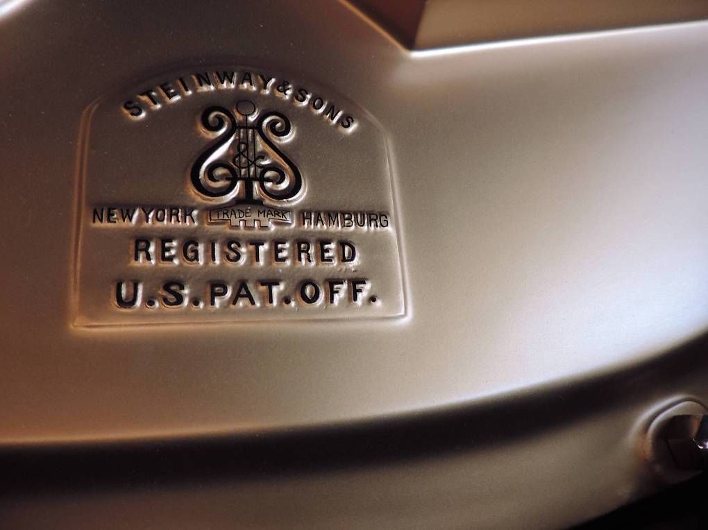 Strumenti musicali: Steinway & Sons 188/A, Occ. – Usato da Bern venduto da Heutschipiano 1