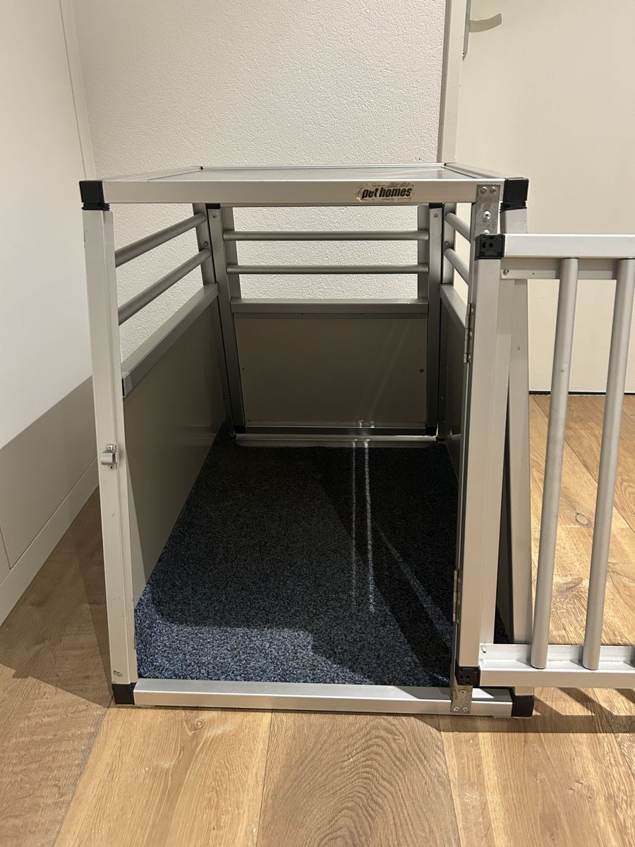 Gabbie, trasporto & Sicurezza: Hundebox – Usato da Uster venduto da Agoets 1