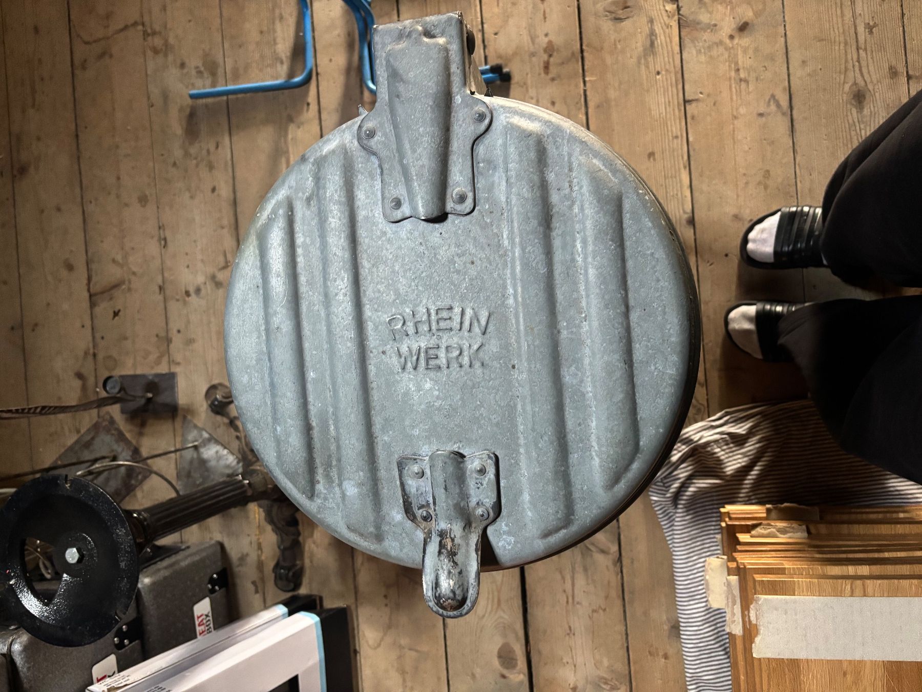 Altro in Decorazioni & Accessori: Mühlsackhalter 110L Metall – Usato da Sennhof venduto da joel.c 1