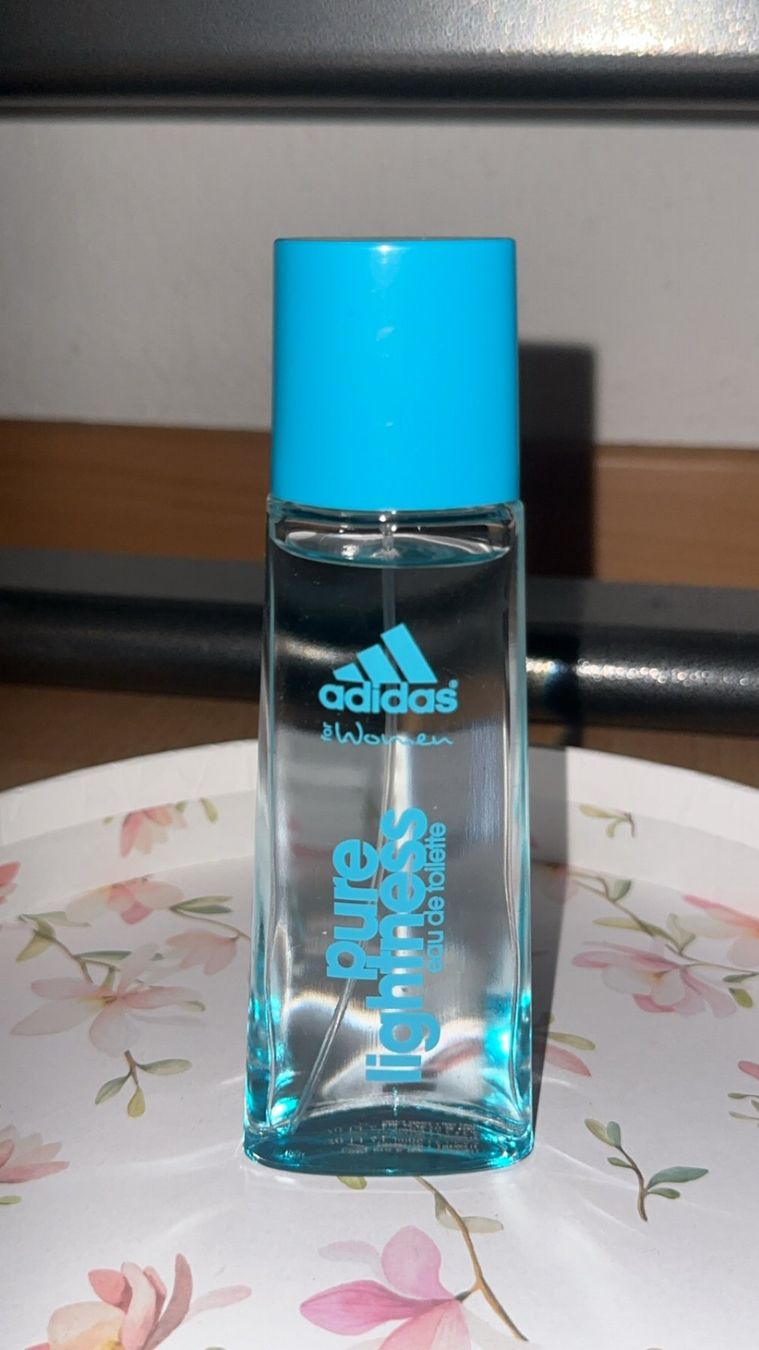 Profumi & Eau de Toilette: Adidas Parfüm pure lightness – Nuovo (secondo la descrizione) da Oftringen venduto da tola19