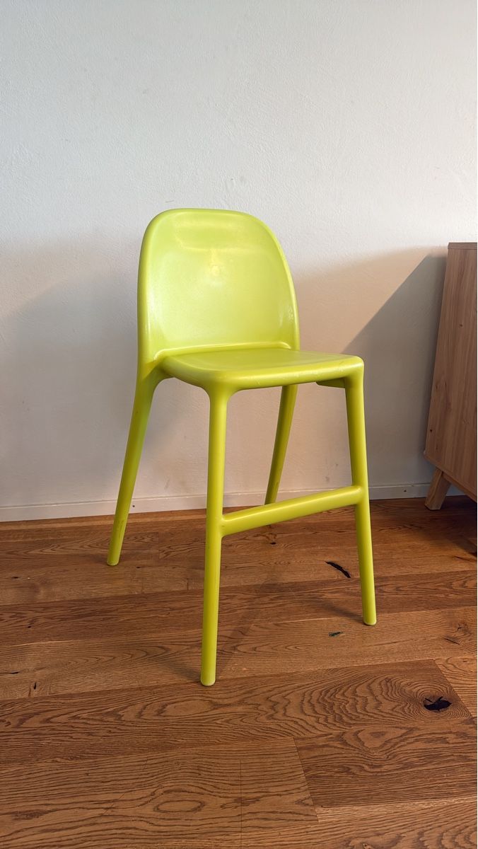 Ikea Stühle: Stuhl IKEA Kunststoff hellgrün – Gebraucht aus Grosshöchstetten von chocolatmelon