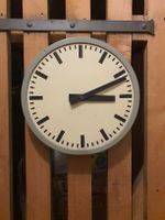 Horloge Moser Baer