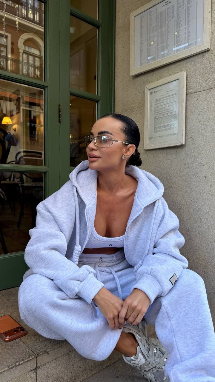 Completi & Tailleur: Oversized Fleece Tracksuit Set Size: S – Nuovo e nell'imballaggio originale da Zürich venduto da Ms.Me-Fashion 1