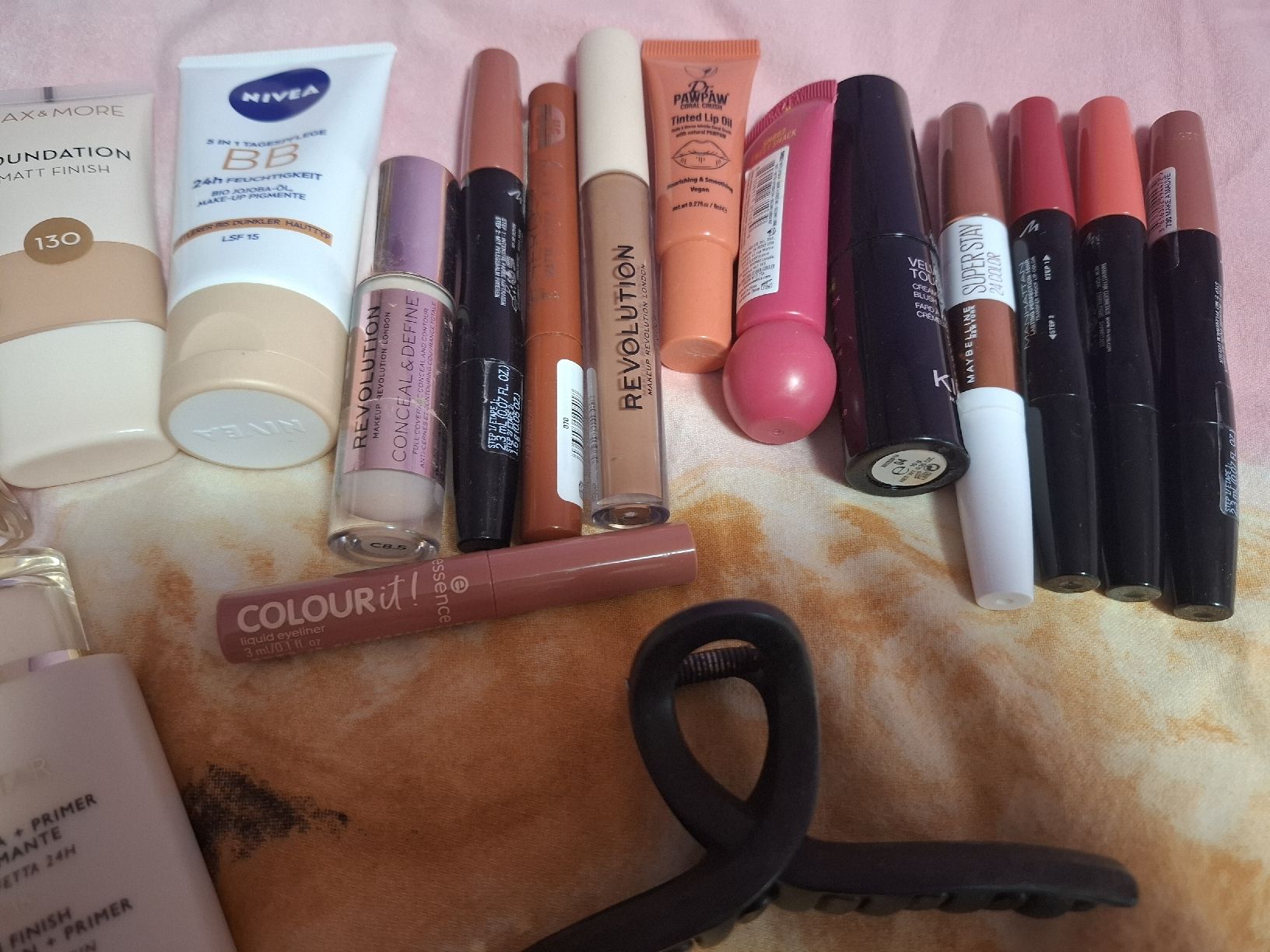 Make-up: Make-up Set diverse Marken Foundation Lippenstift  – Neu (gemäss Beschreibung) aus Netstal von Queen37