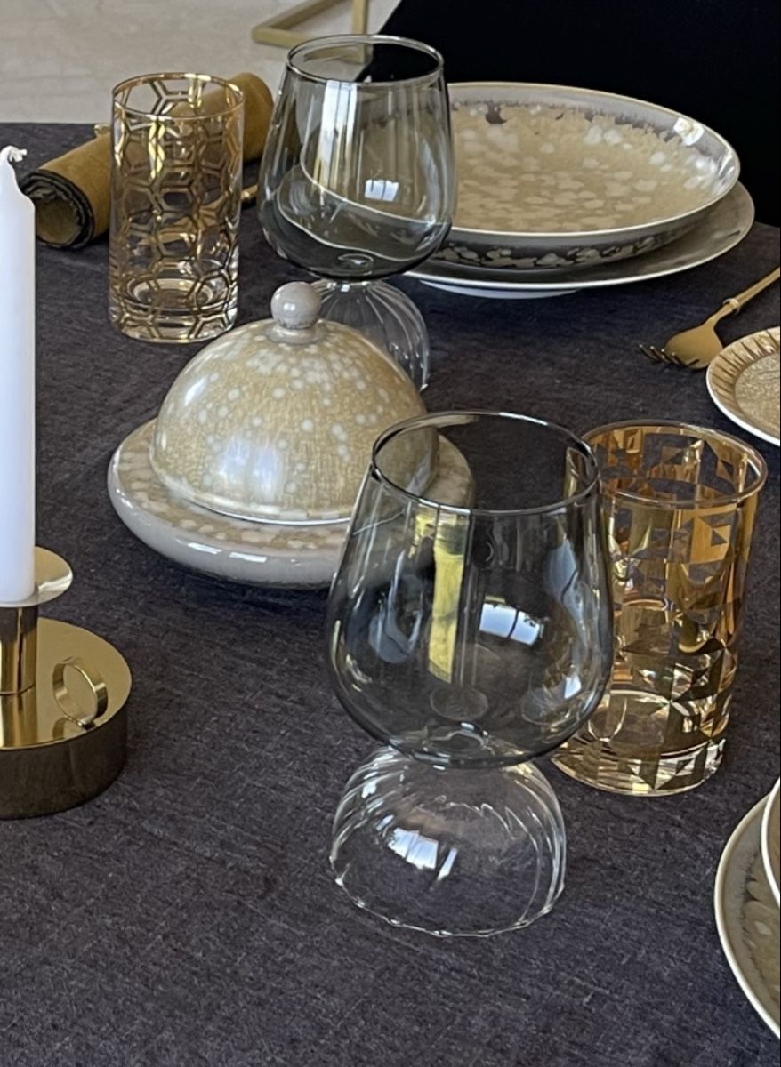 Bicchieri: Très jolis verres à eau dorés – Usato da Genève venduto da jos_fm7m 7