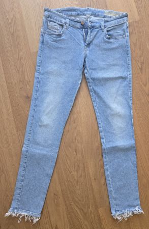 Diesel Slandy Low Super Slimm Skinny Jeans W 30 / 31, L 32