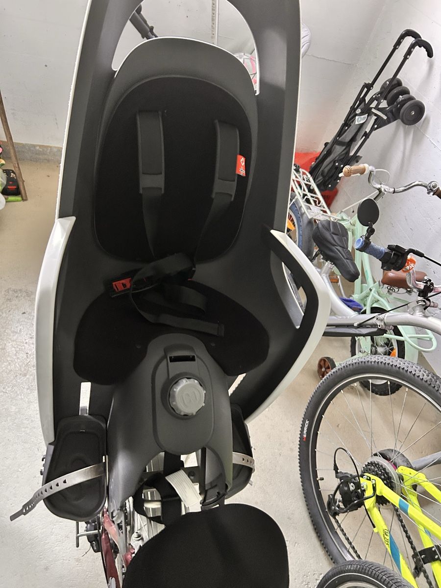 Hamax Seggiolini per auto: Siège d’enfants pour vélo  – Usato da Courrendlin venduto da MstfgkcaydiN 2