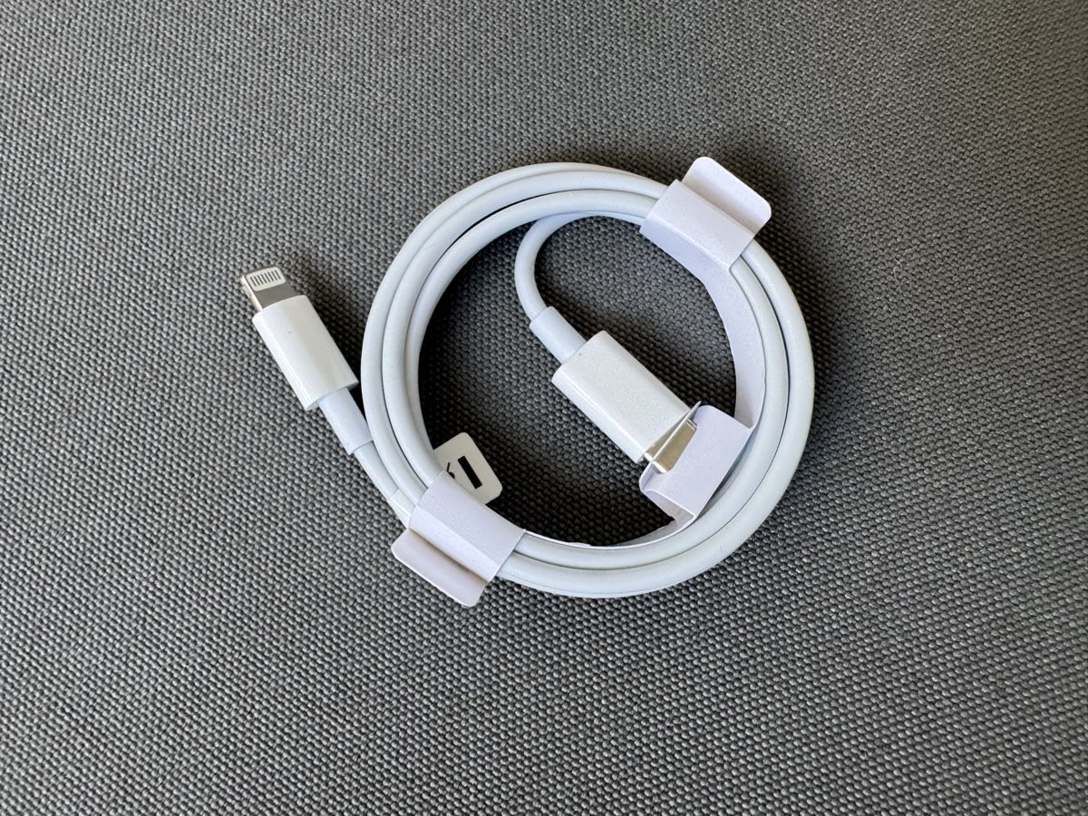 Cavi: Câble USB-C to Lightning. Neuf – Nuovo (secondo la descrizione) da Lausanne venduto da Denis- 5