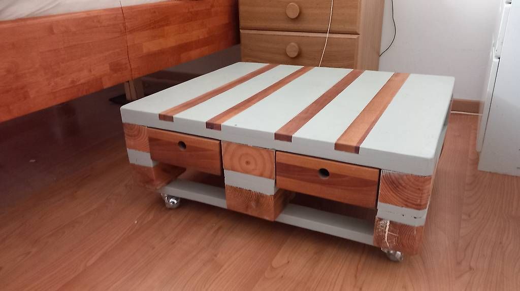 Tavoli: Table de salon  – Usato da Tavannes venduto da zmo_9rv7