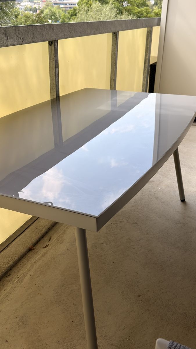 Divani: Gartensitzgruppe mit Tisch und 2 Hockern grau – Nuovo (secondo la descrizione) da Zürich venduto da Edelshop 4