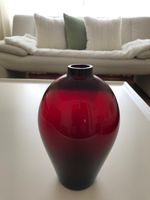 Vase in Rubinglas