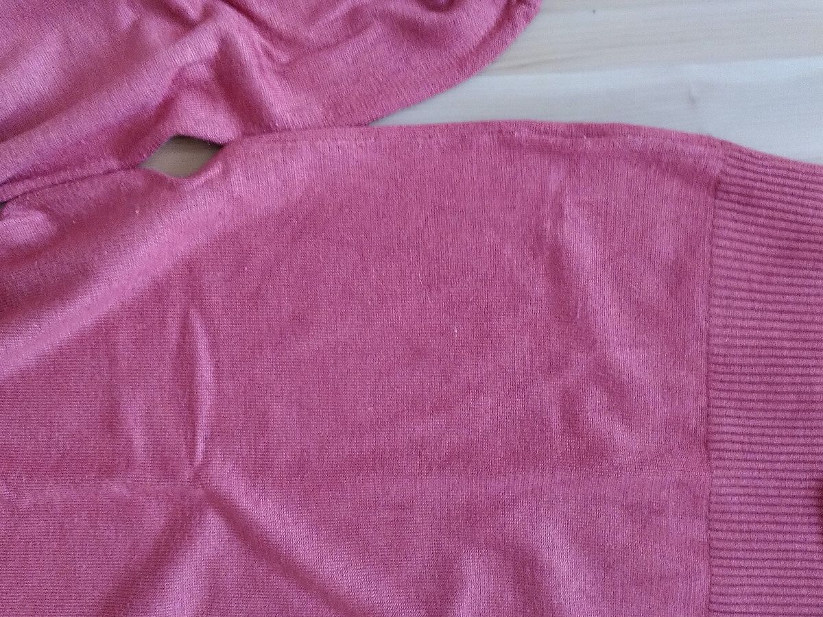 Maglioni & Felpe: Wunderschöner Sommerstrickpulli mit 3/4 Ärmeln von Minus – Usato da Brugg AG venduto da olamim 1