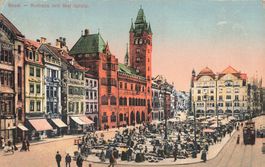 Basel (BS) Rotes Rathaus und Marktplatz mit Tram