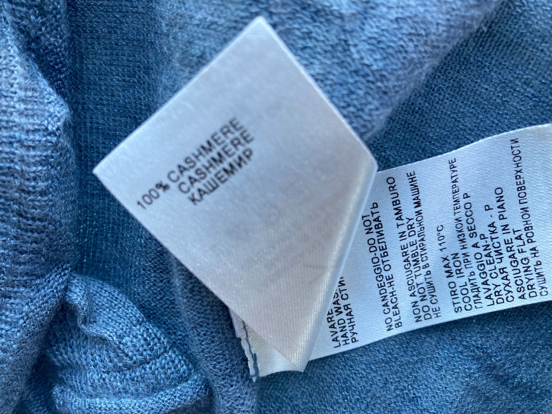 Falconeri Giacche: FALCONERI Strickjacke, Hellblau/Grau, Gr. M, 100% Kaschmir – Nuovo (secondo la descrizione) da Zürich venduto da elegantissima 8