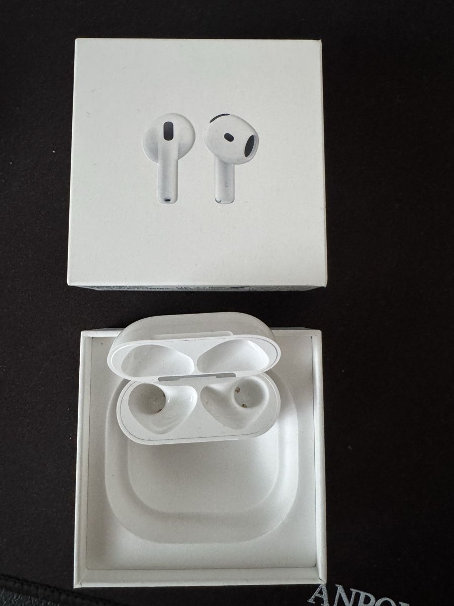 Apple Casques audio: AirPods 4 Case Only – D'occasion à Glattbrugg par mat_9wyp 1