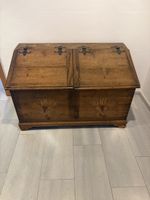 Engadiner Truhe Holz antik bemalt guter Zustand