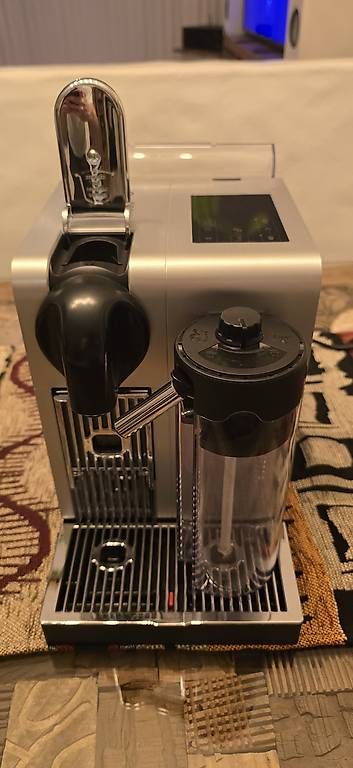 Macchine per caffè & Macchine per espresso: Delonghi Lattissima Pro – Usato da Freienwil venduto da Derendingerag