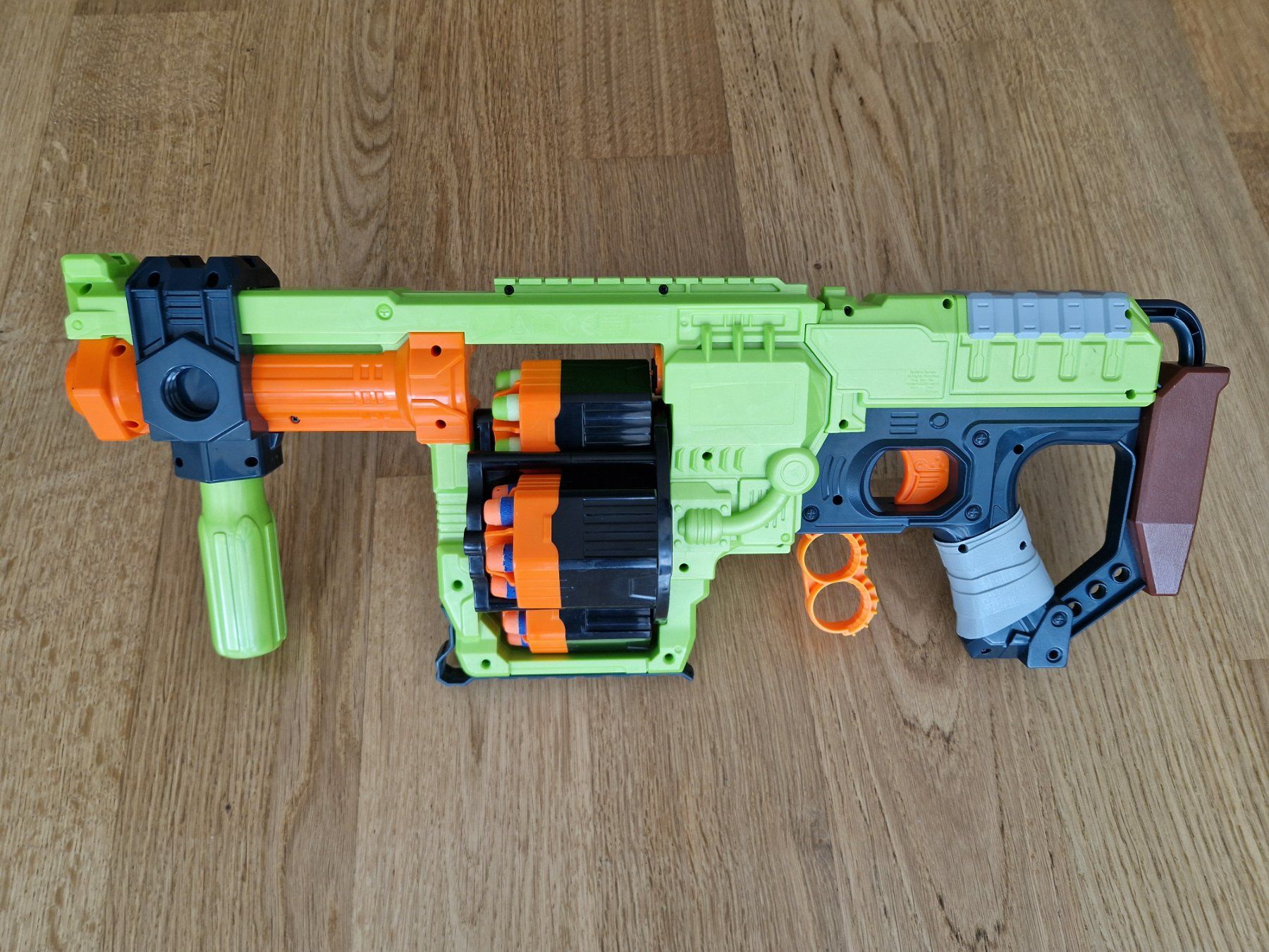 Nerf Giocattoli: Nerf Modulus Tri-Strike + Zombie Strike Doominator – Usato da Baden venduto da Bib3 4