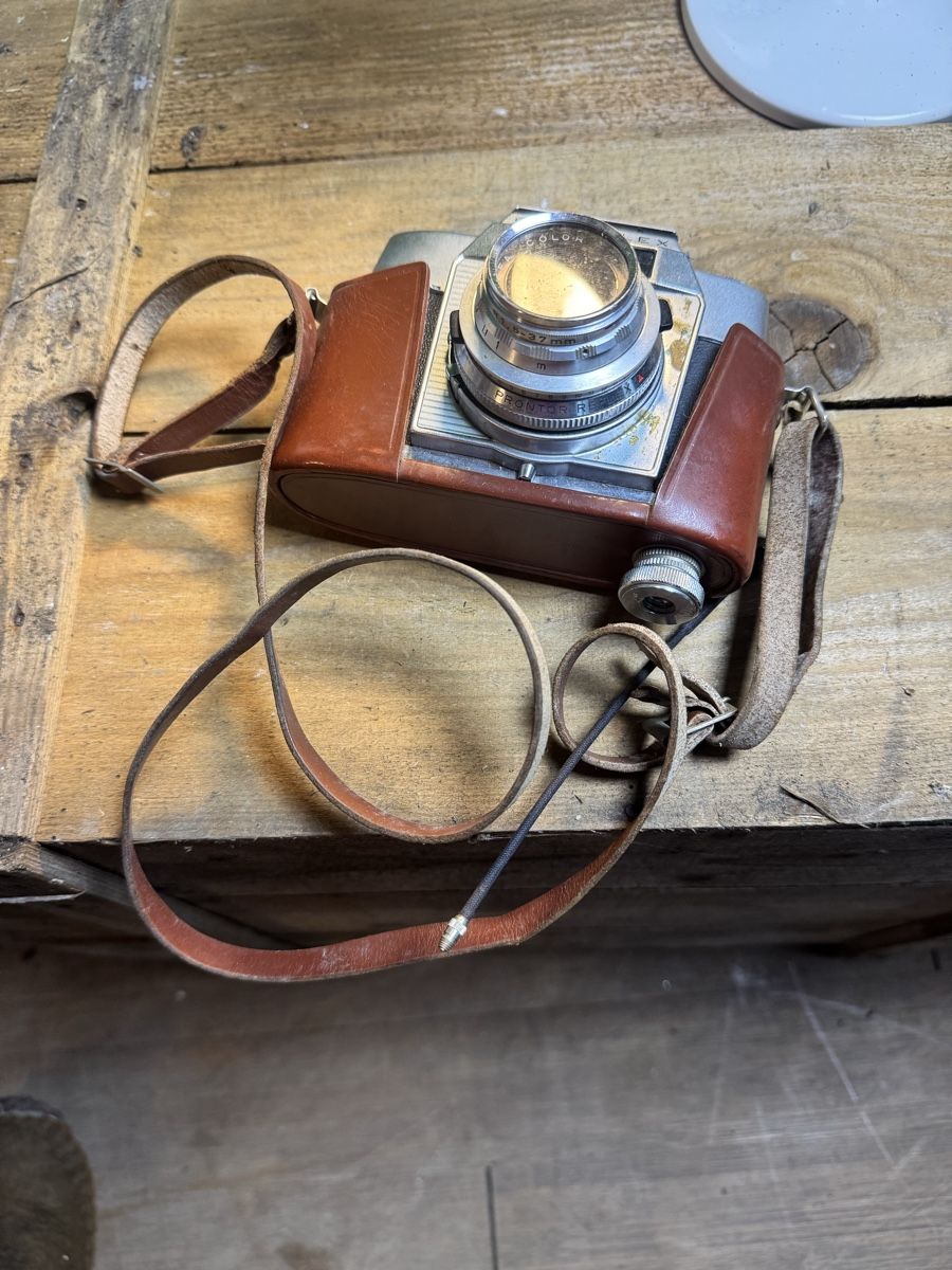 Agfa Fotocamera: Agfa Colorflex Kamera mit Ledertasche. Vintage fli – Usato da Küttigen venduto da Melisch1000