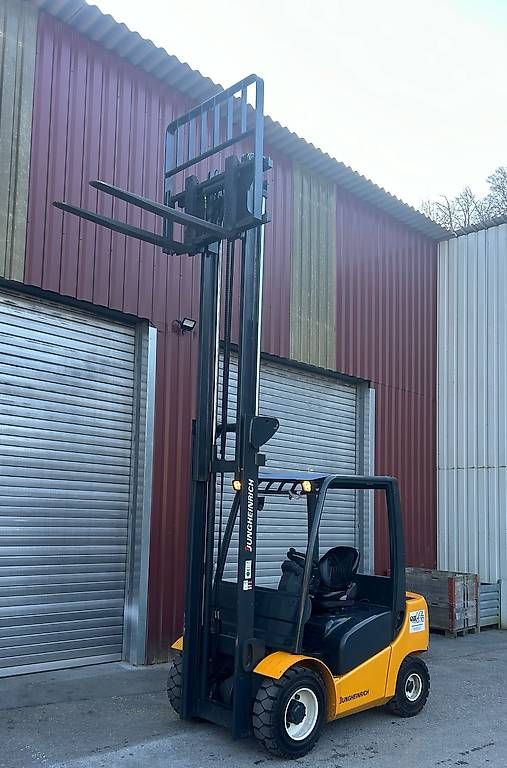 Jungheinrich Carrelli elevatori e a forche: Dieselstapler Jungheinrich 430 – Usato da Menziken venduto da Tairi10 1
