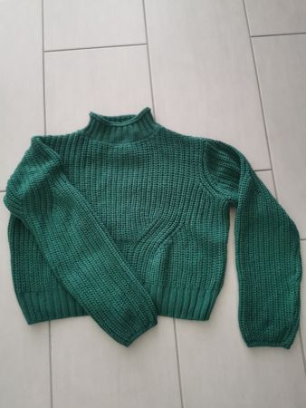 Grüner Pulli, Gr. 170/176, Page one young