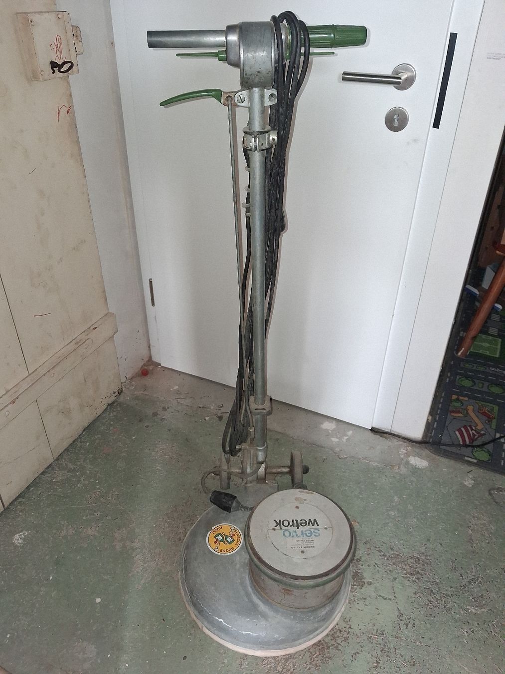 Wetrok Toutes les machines: Wetrok Einscheibenmaschine – D'occasion à Neudorf par Ruedali