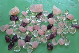 Edelsteine Heilsteine Rosenquarz Amethyst Kristall Mineralie