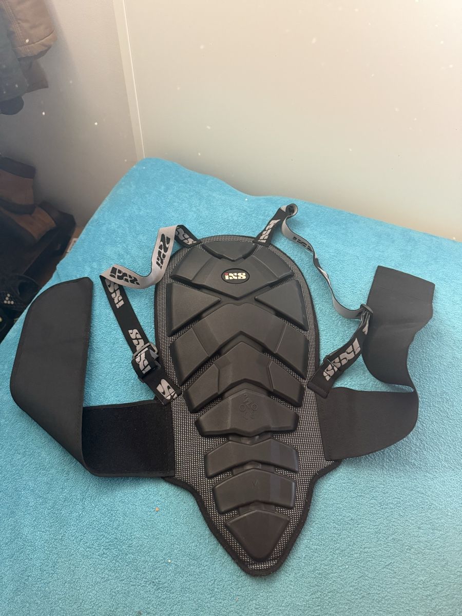 Schutz & Schoner: Motorbike back protector – Gebraucht aus Berg am Irchel von Xxkodyraxx