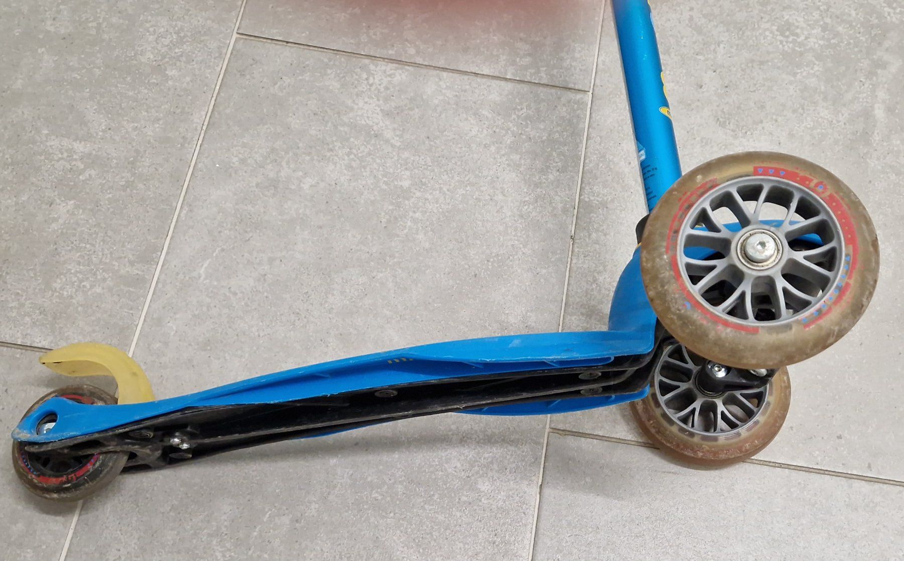 Micro Kickboard: Mini Micro Scooter, blau, gut erhaltener Zustand – Gebraucht aus Wettingen von brownie14 3