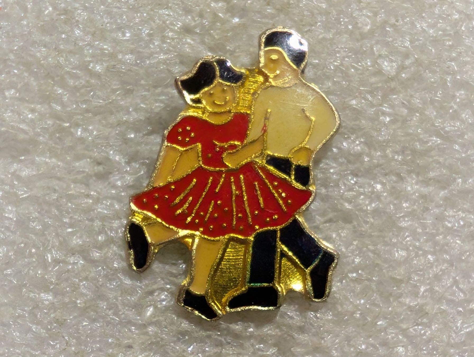 Placchette & Badge: Ansteckpin 59: Tanzpaar – Usato da Oppligen venduto da Pin-Fall-Shop