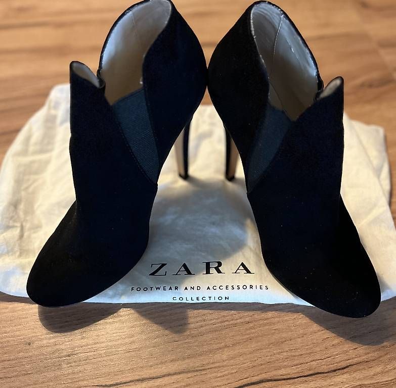 Damenschuhe: Bottines Zara – Gebraucht aus St-Aubin-Sauges von JRDN