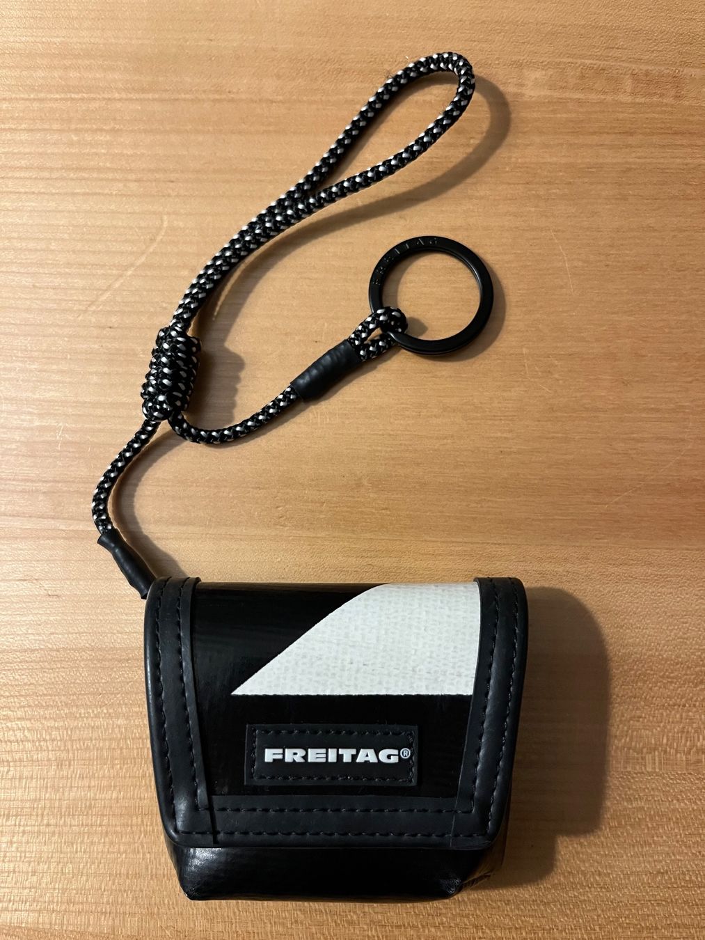 Freitag Mini Messenger F213, schwarz/weiss (Nuovo (secondo la