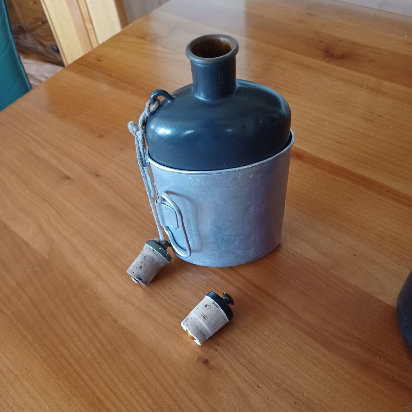 Set di piatti: Militär Gamelle , Trinkflasche – Usato da Waldkirch venduto da Fantasia-101 2