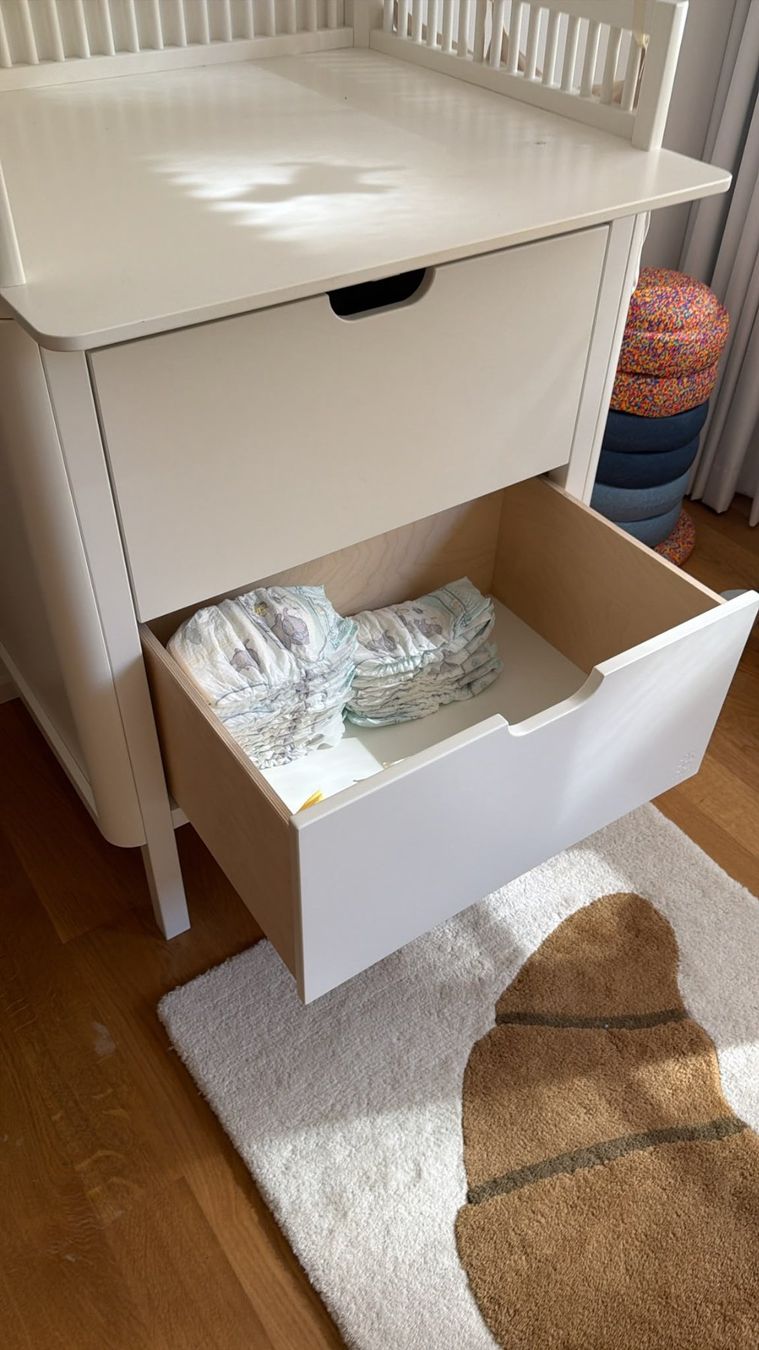Sebra Fasciatoi & Accessori: Sebra Wickelkommode // mit Schubladen // classic white – Usato da Basel venduto da Xaendi 1
