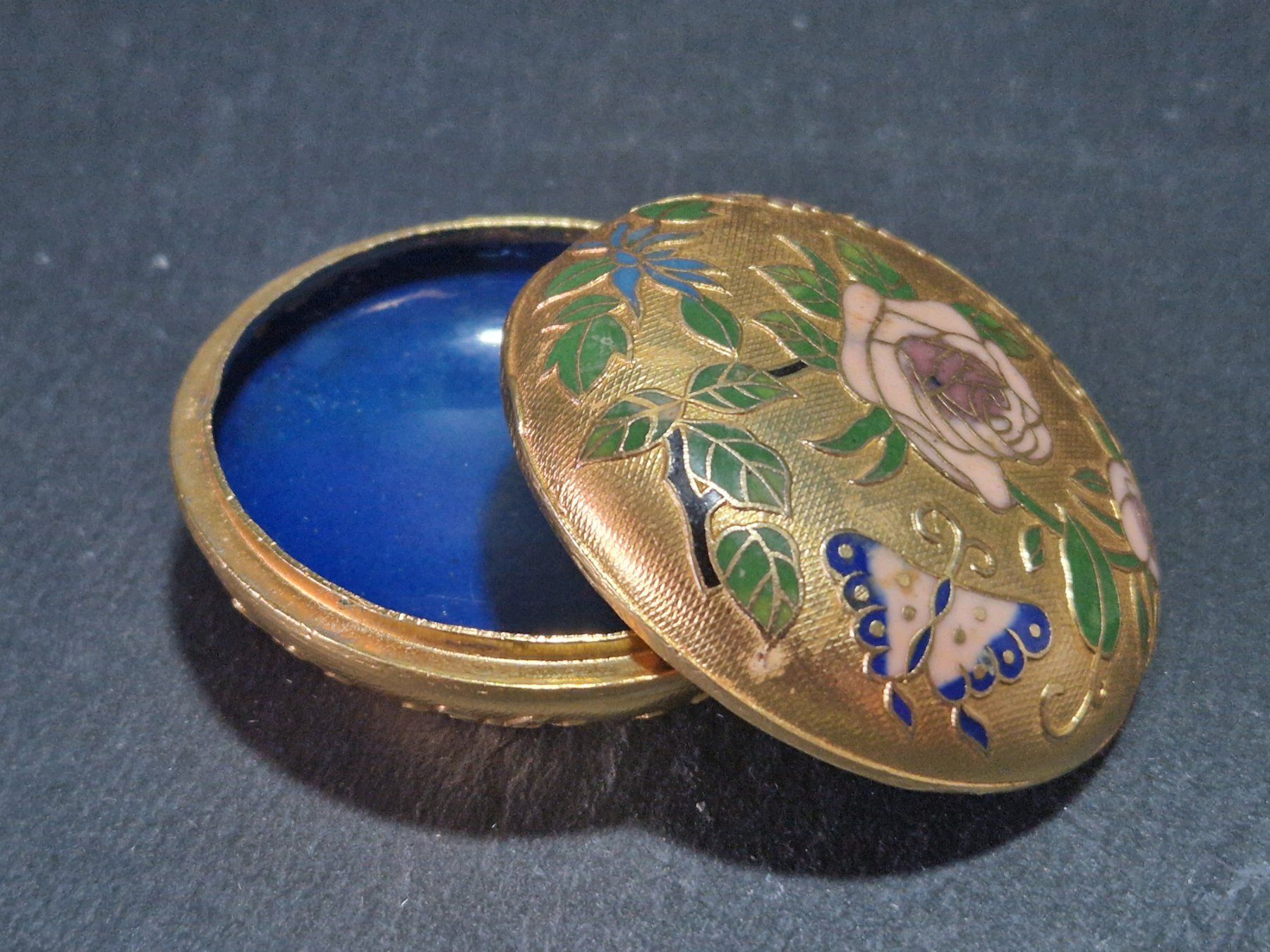 Altro in Decorazioni & Accessori: Cloisonné Dose Rund – Usato da Winterthur venduto da Sadega 2