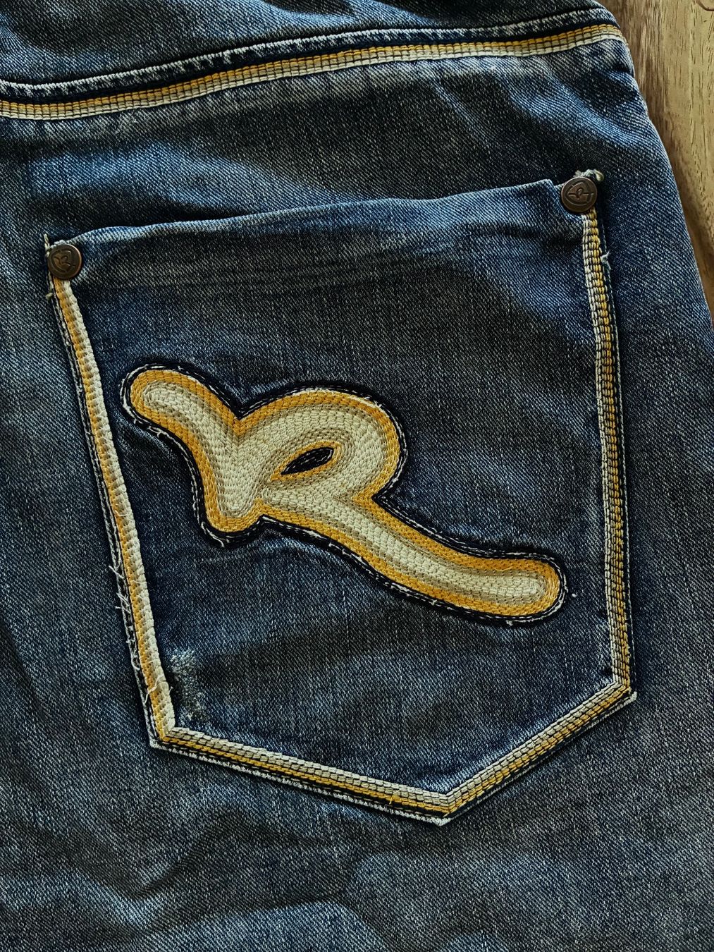 Jeans: Roca Wear Kurze Jeanshose – Gebraucht aus Ittigen von Ganjaiii 6