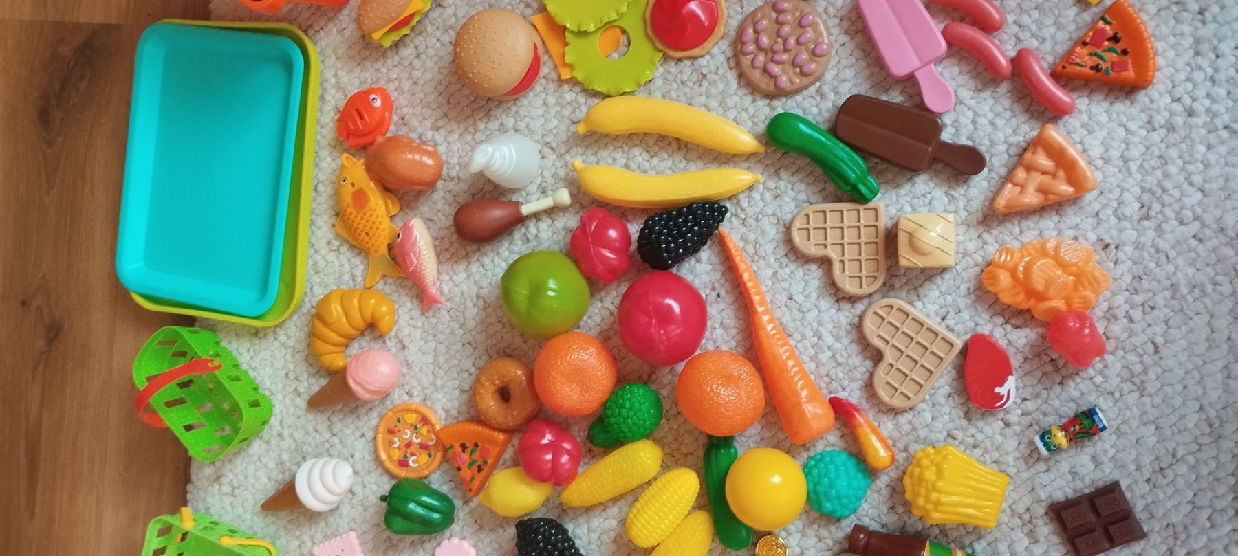 Jouets: kinder packet Spiel Lebensmittel  – D'occasion à Mörel par MJoaoCosta 2