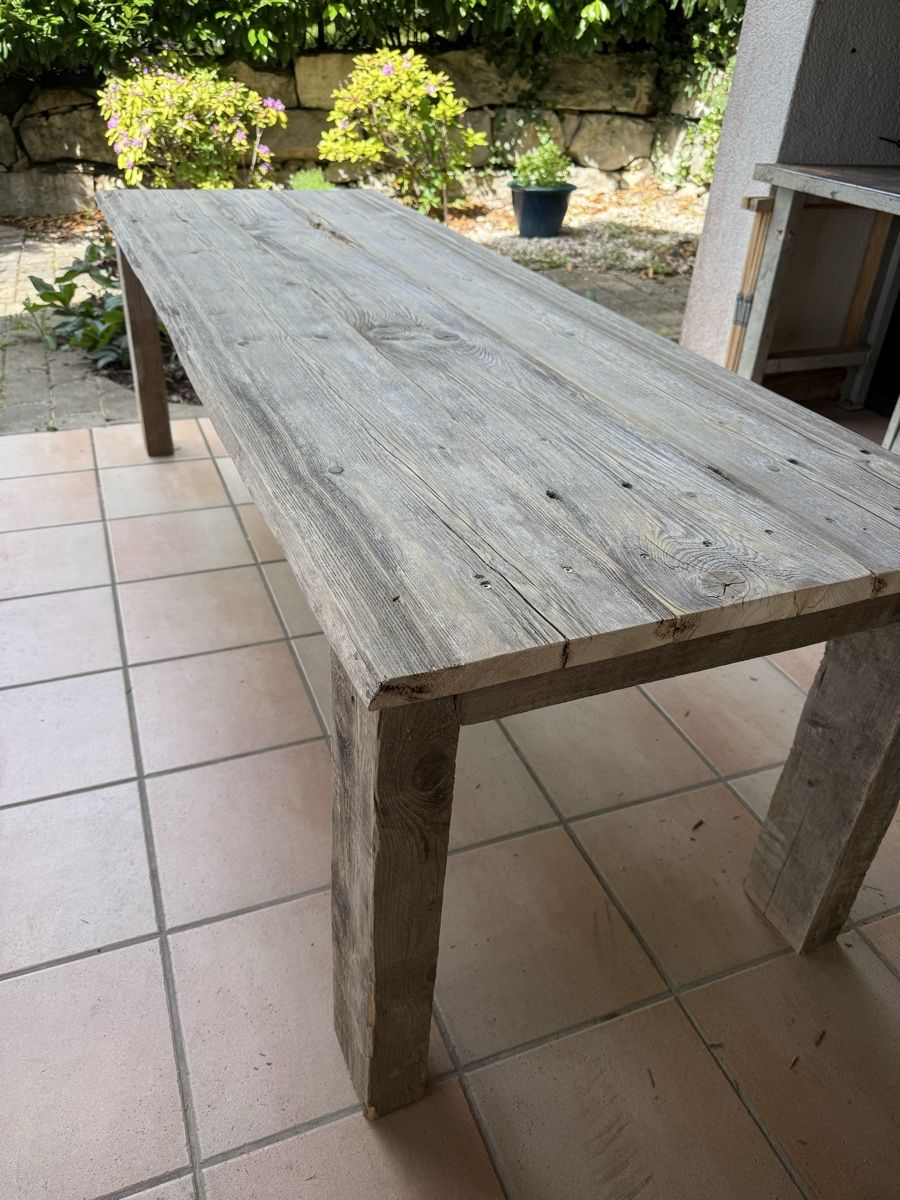 Tavoli: Holztisch aus Altholz – Usato da Stallikon venduto da TimGutknecht 1