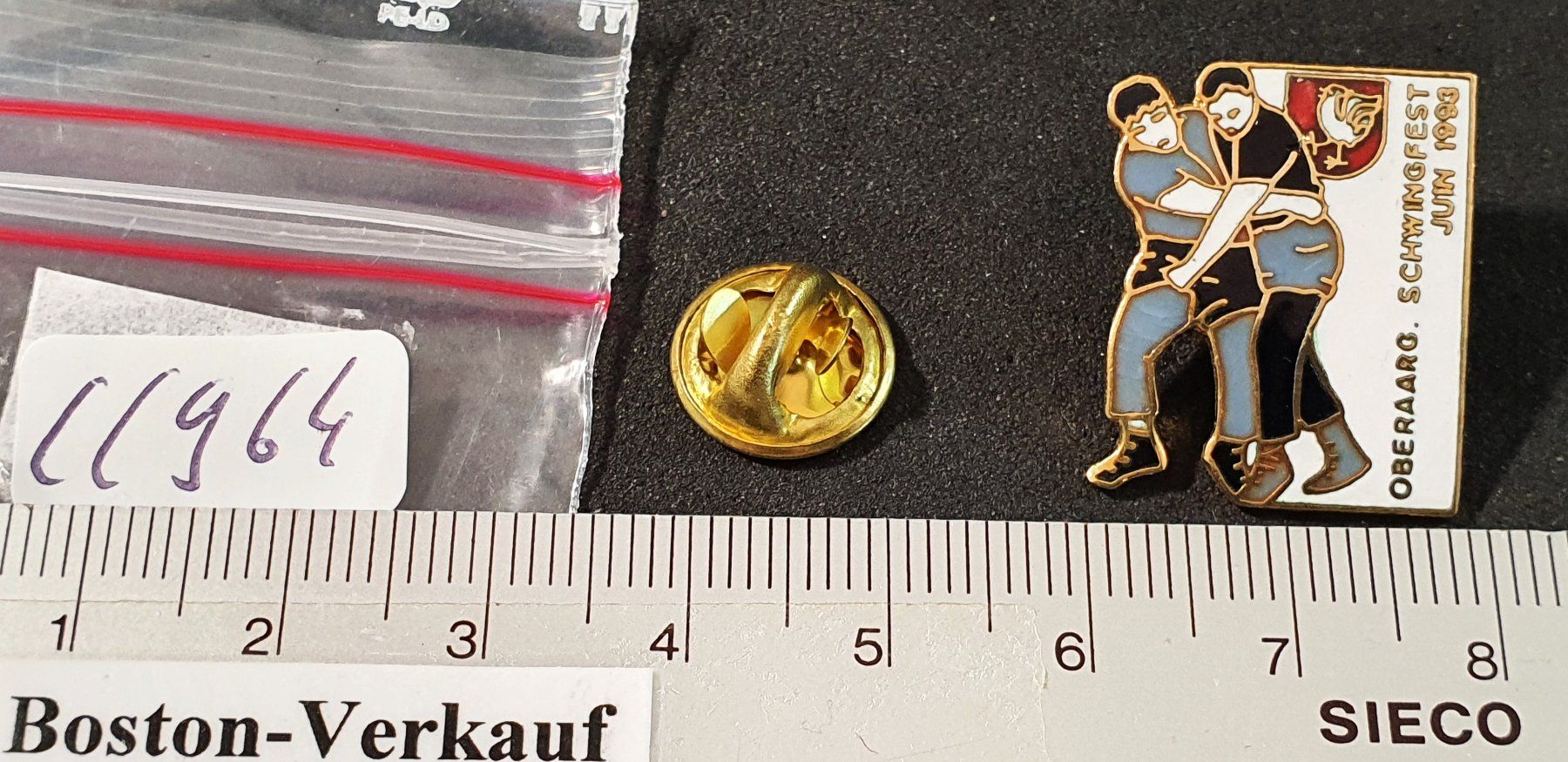 Placchette & Badge: CC964 - Pin Schwingen Oberaargau 1993 – Usato da Reinach BL venduto da Boston-Verkauf 1